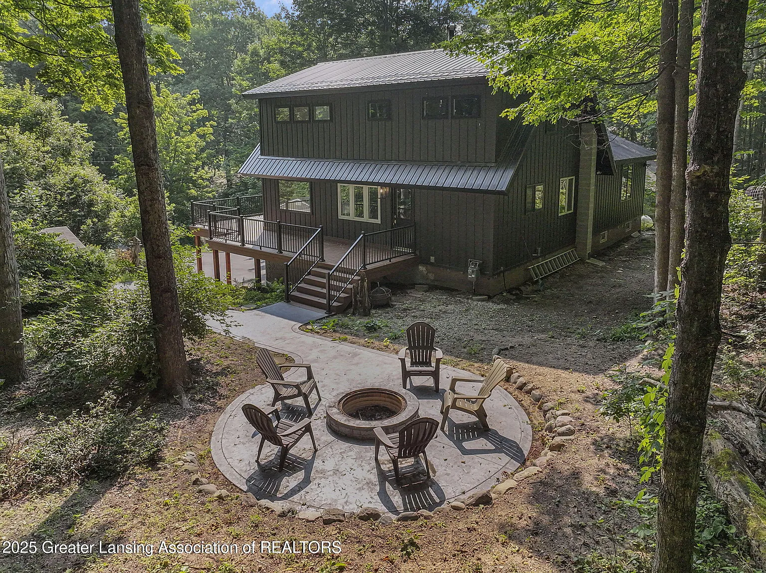 Fire pit with chairs